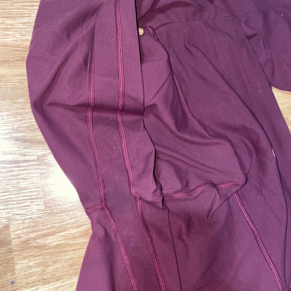 Lululemon Align Cassis Size 8 - Picture 2 of 2